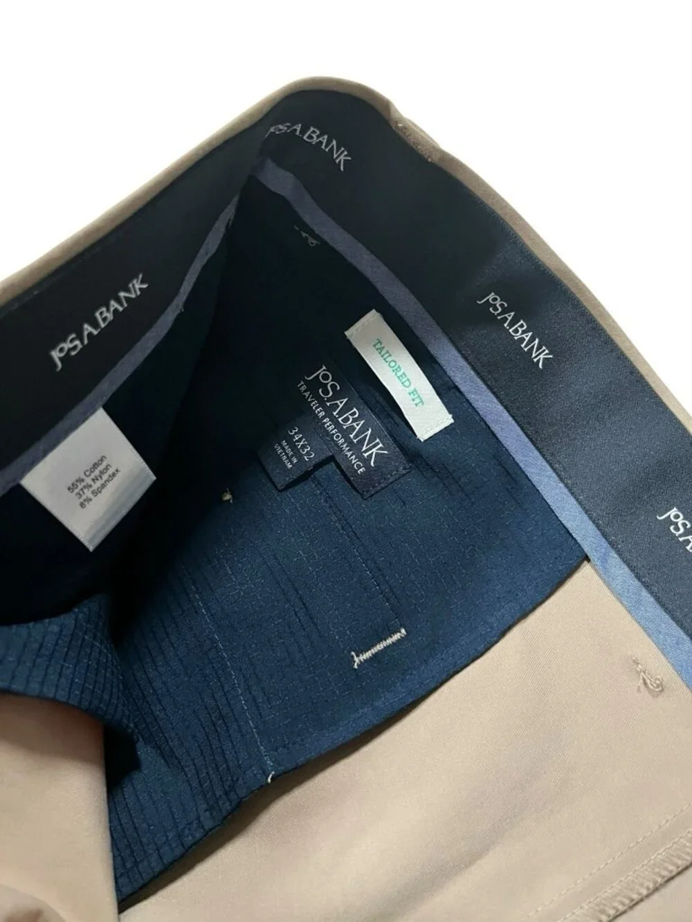 Jos. A Bank Traveler Performance pants Men's 34 x 32(33) NWT